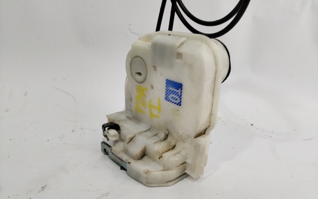 Zamek drzwi przednich prawych A047218 MITSUBISHI