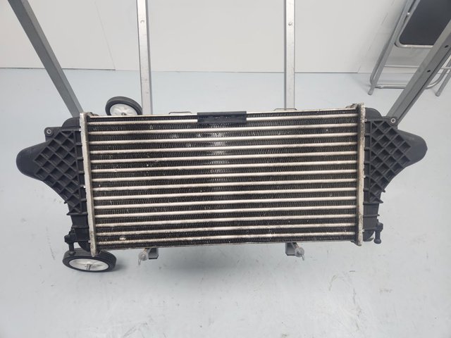 Chłodnica intercoolera A0995002800 MERCEDES