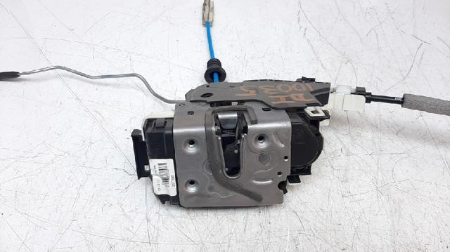 Zamek drzwi przednich lewych A0997201901 MERCEDES