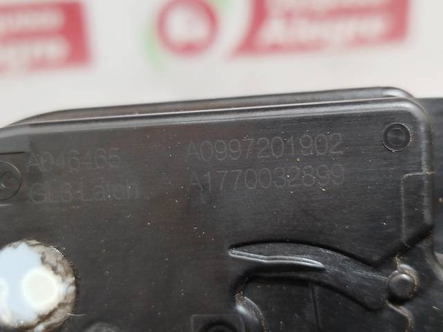 Zamek drzwi przednich lewych A0997201902 MERCEDES