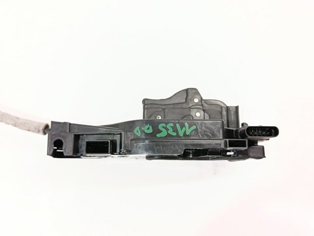 Zamek drzwi przednich prawych A0997202002 MERCEDES