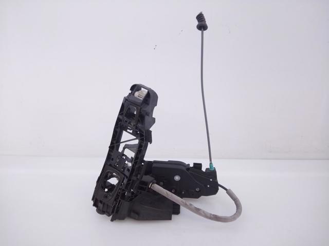 Zamek drzwi przednich prawych A0997202002 MERCEDES
