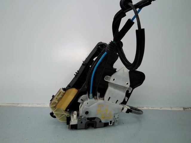 Zamek drzwi tylnych lewych A0997300135 MERCEDES