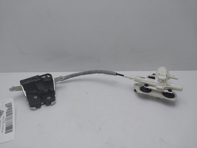 Zamek klapy bagażnika (3/5 drzwi tylnych) A0997400600 MERCEDES