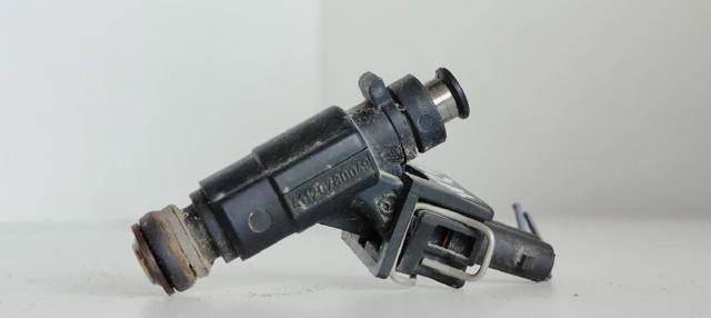 Wtryskiwacz paliwa A1120780049 MERCEDES