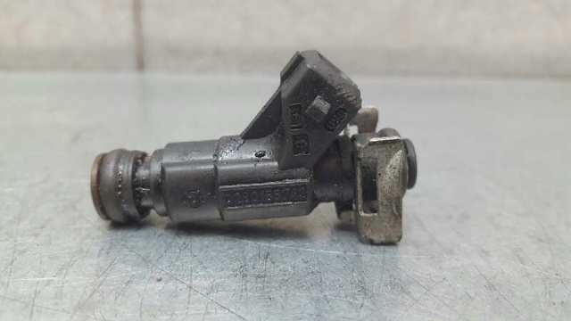 Wtryskiwacz paliwa A1120780049 MERCEDES