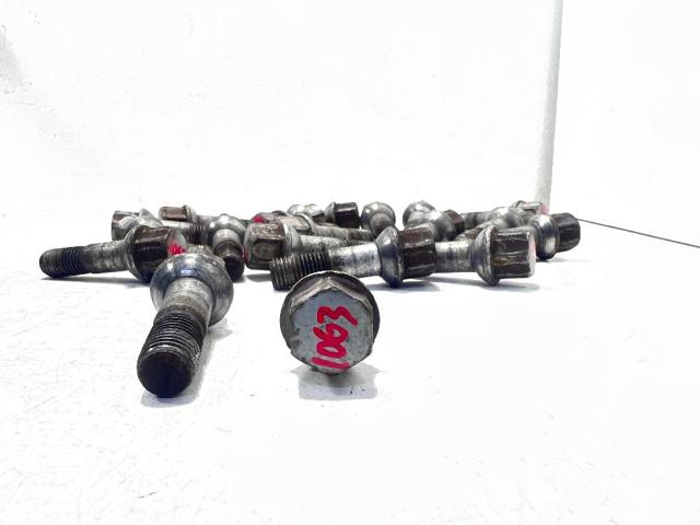 Śruba koła A1244000470 MERCEDES