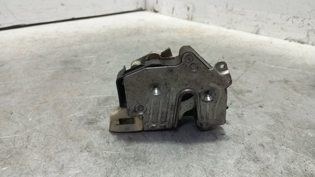 Zamek drzwi tylnych prawych A1247300635 MERCEDES