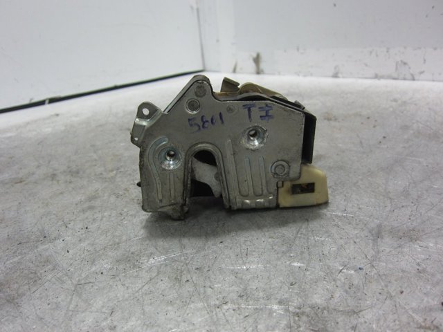 Zamek drzwi tylnych prawych A1247300635 MERCEDES