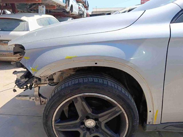 A1568800118 Mercedes
