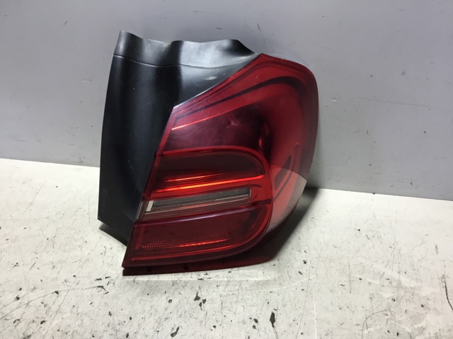 A1569062058 Mercedes