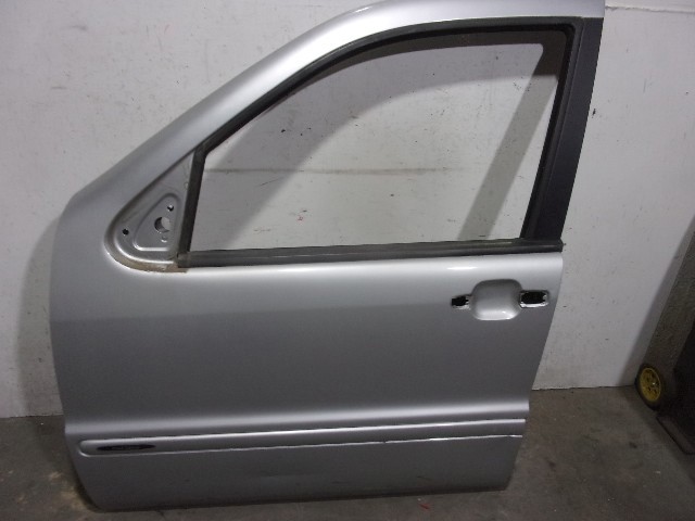 Drzwi przednie lewe A1637201505 MERCEDES