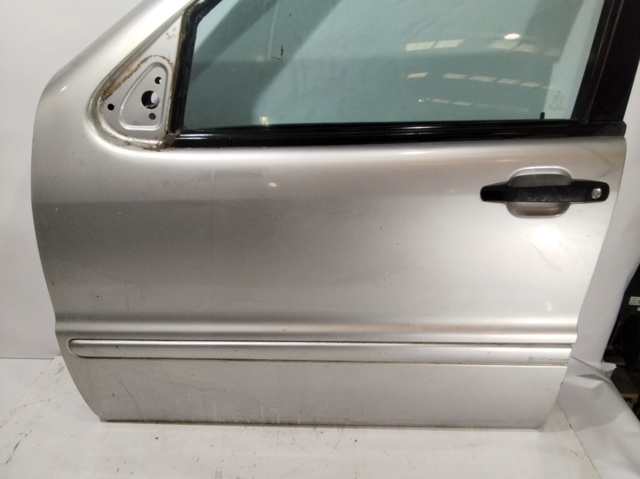 Drzwi przednie lewe A1637201505 MERCEDES