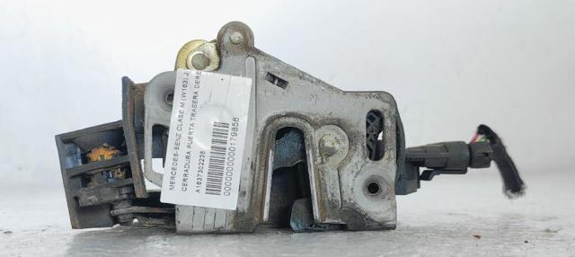 Zamek drzwi tylnych prawych A1637302235 MERCEDES