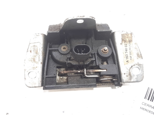 Zamek klapy bagażnika (3/5 drzwi tylnych) A1637400235 MERCEDES