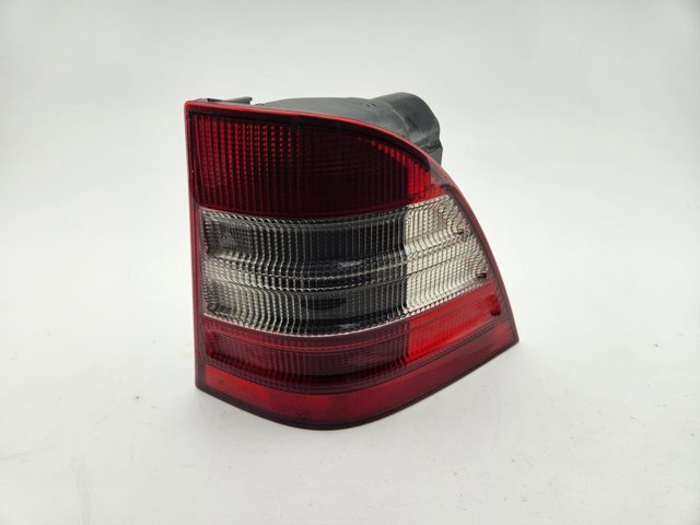 Lampa zespolona tylna prawa A1638200264 MERCEDES