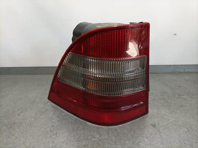 Lampa zespolona tylna lewa A1638201964 MERCEDES