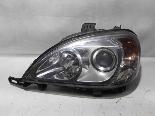 Reflektor lewy A163820456164 MERCEDES