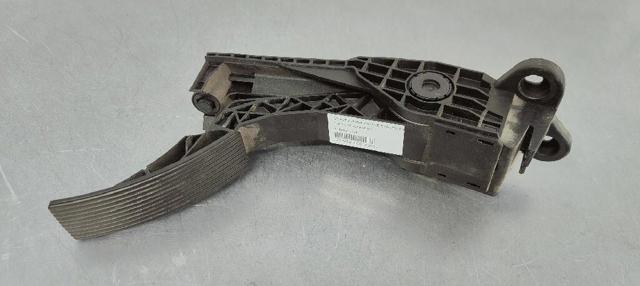 Pedał przyspieszenia (gazu) A1643000004 MERCEDES