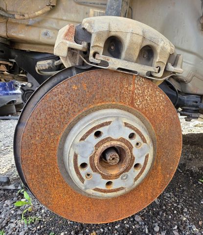 Czop (zwrotnica) przedni lewy A1643301320 MERCEDES