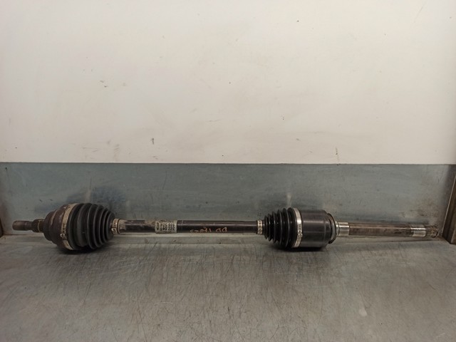 Półoś napędowa przednia prawa A1643302801 MERCEDES