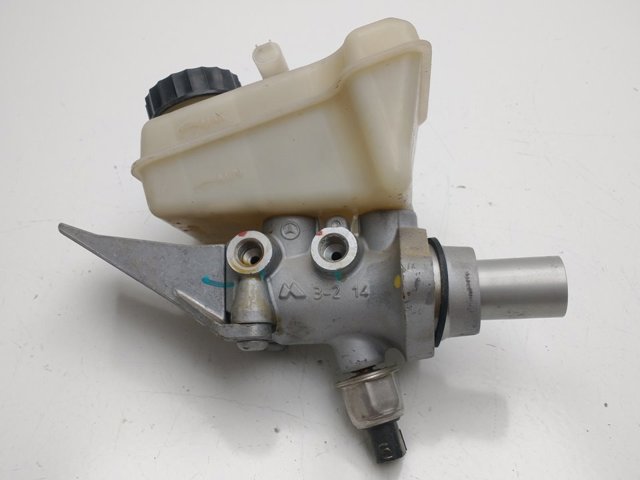 Zbiorniczek głównego cylindra hamulcowego (płynu hamulcowego) A1644300202 MERCEDES