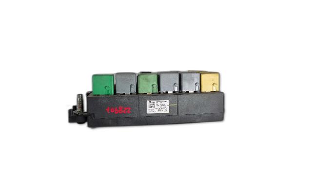 Skrzynka bezpieczników Mercedes R W251