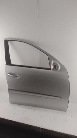 Drzwi przednie prawe A1647200205 MERCEDES