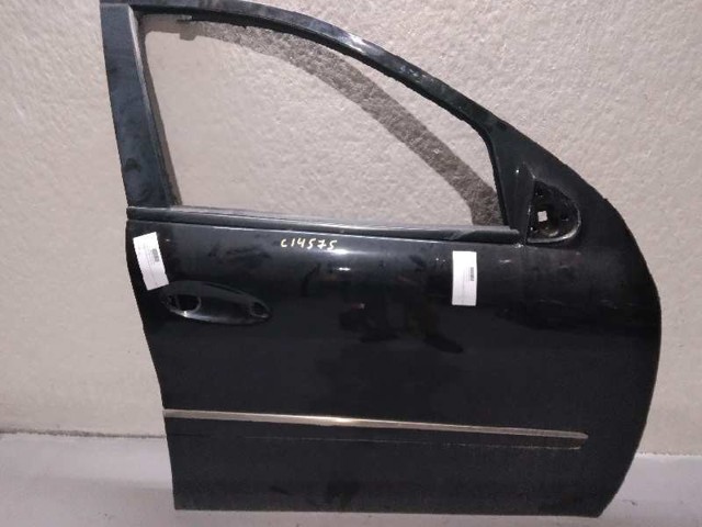 Drzwi przednie prawe A1647200205 MERCEDES