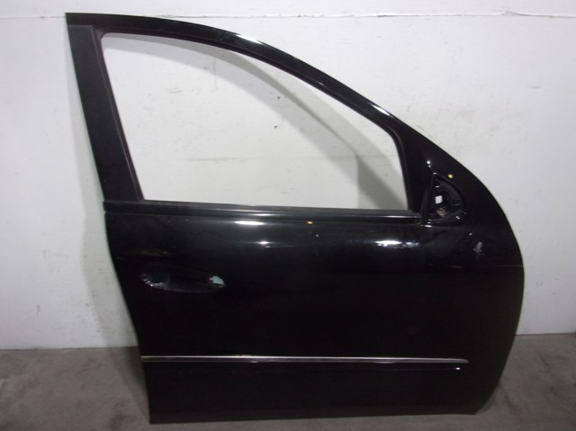 Drzwi przednie prawe A1647200205 MERCEDES