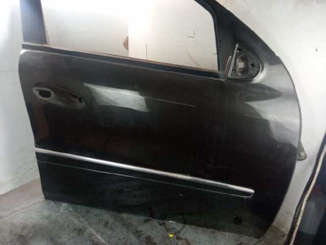Drzwi przednie prawe A1647201005 MERCEDES