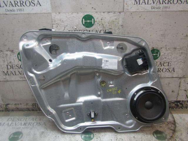 Mechanizm podnoszenia szyby drzwi przednich lewych A1647201579 MERCEDES