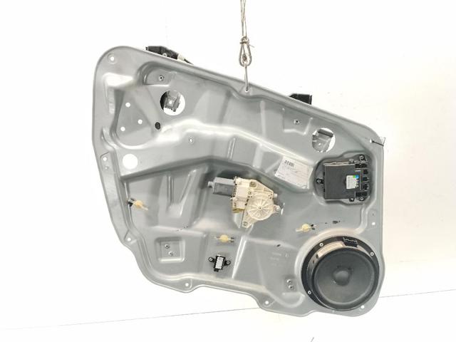 Mechanizm podnoszenia szyby drzwi przednich lewych A1647201579 MERCEDES