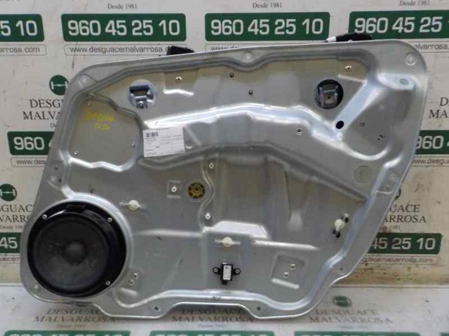 Mechanizm podnoszenia szyby drzwi przednich prawych A1647201679 MERCEDES