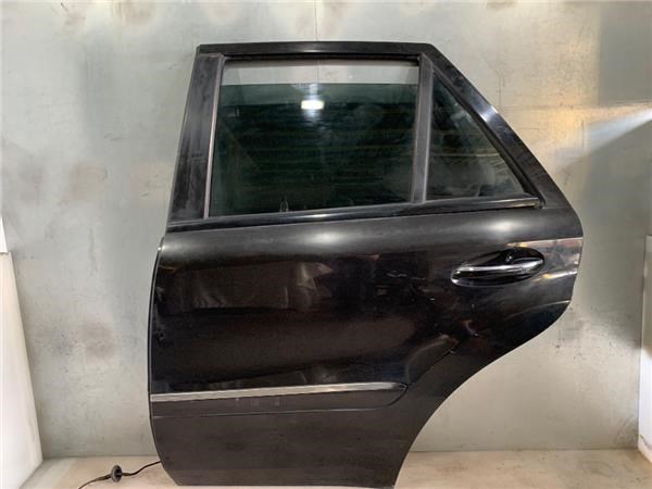 Drzwi tylne lewe A1647300105 MERCEDES