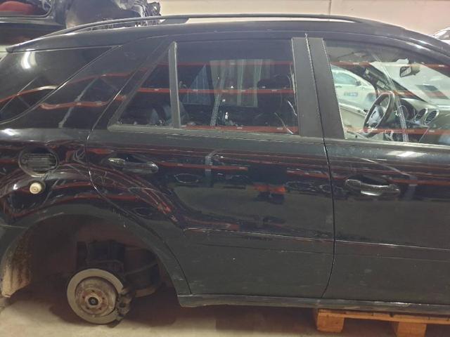 Drzwi tylne prawe A1647300205 MERCEDES