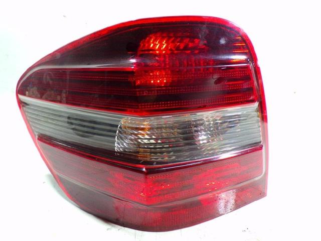 Lampa zespolona tylna lewa A1648202164 MERCEDES