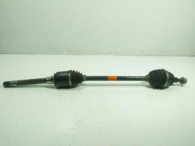 Półoś napędowa przednia prawa A1663301300 MERCEDES