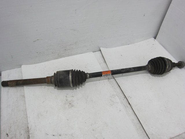 Półoś napędowa przednia prawa A1663301300 MERCEDES