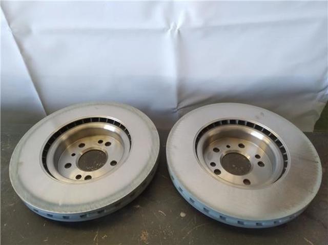 Tarcza hamulcowa przednia A1664210612 MERCEDES