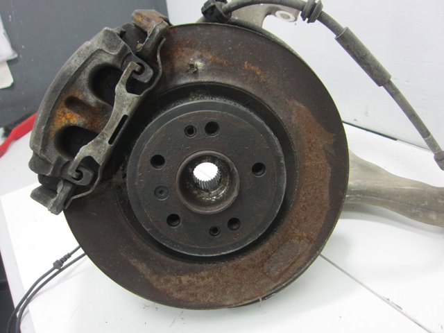 Tarcza hamulcowa przednia A1664211300 MERCEDES