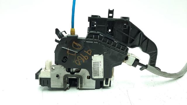 Zamek drzwi przednich lewych A1667200135 MERCEDES