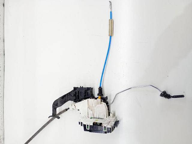 Zamek drzwi przednich lewych A1667200135 MERCEDES