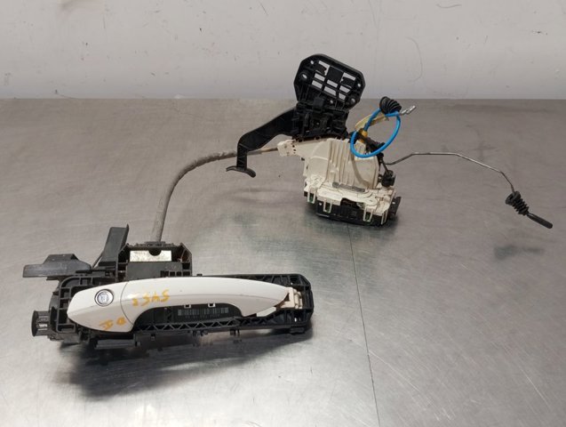 Zamek drzwi przednich lewych A1667200135 MERCEDES