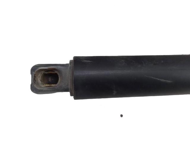 Amortyzator klapy bagażnika (3/5 drzwi-tylnych) A1669803664 MERCEDES