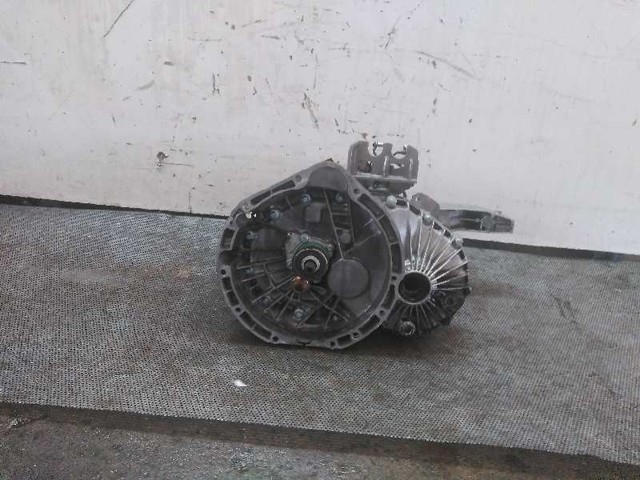 Mechaniczna skrzynia biegów w komplecie A1683601700 MERCEDES