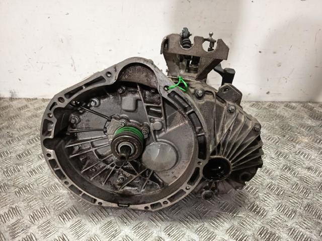 Mechaniczna skrzynia biegów w komplecie A1683602000 MERCEDES