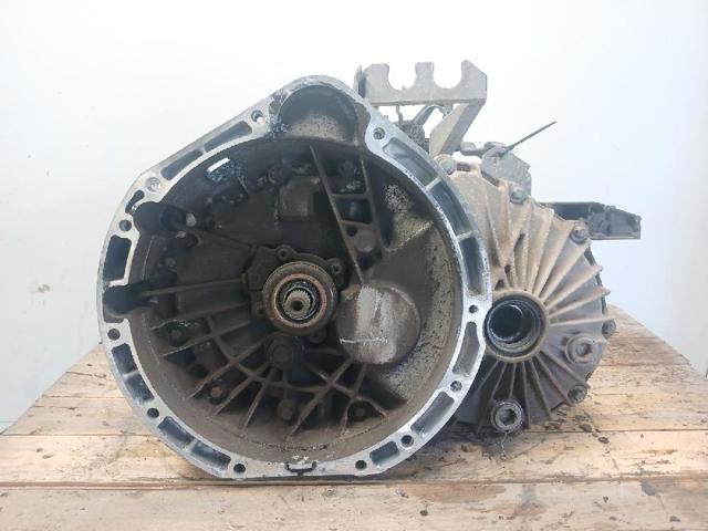 Mechaniczna skrzynia biegów w komplecie A1683602000 MERCEDES
