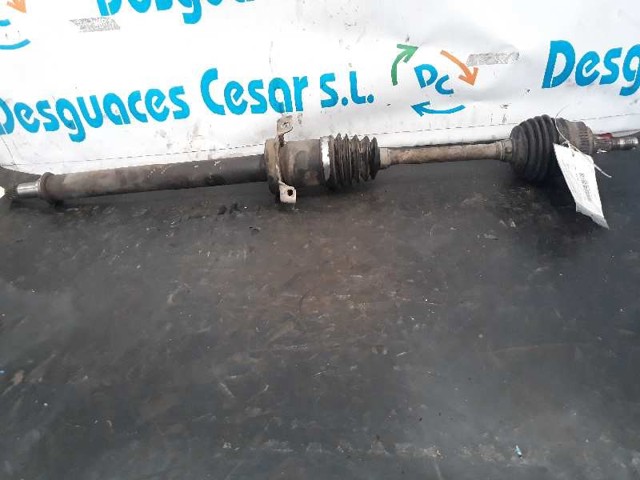 Półoś napędowa przednia prawa A1683700972 MERCEDES