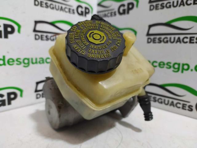 Zbiorniczek głównego cylindra hamulcowego (płynu hamulcowego) A1684300302 MERCEDES